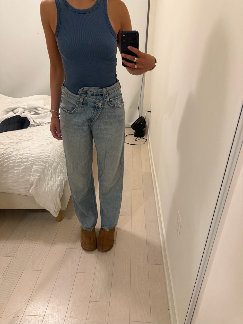 AGOLDE Washed Light Blue Boyfriend Jeans